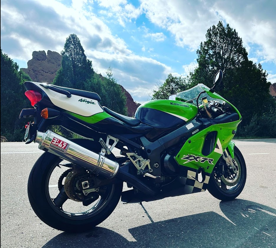 View from the right rear quarter of my '02 Kawasaki ZX7R